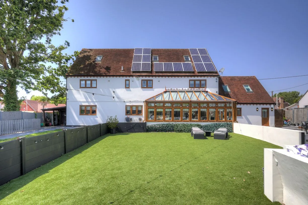 Church Road, Ramsden Bellhouse, CM11, photo 7