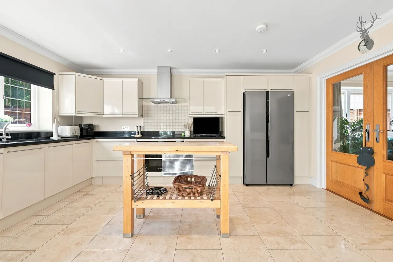 Morgan Crescent, Theydon Bois, CM16, photo 8