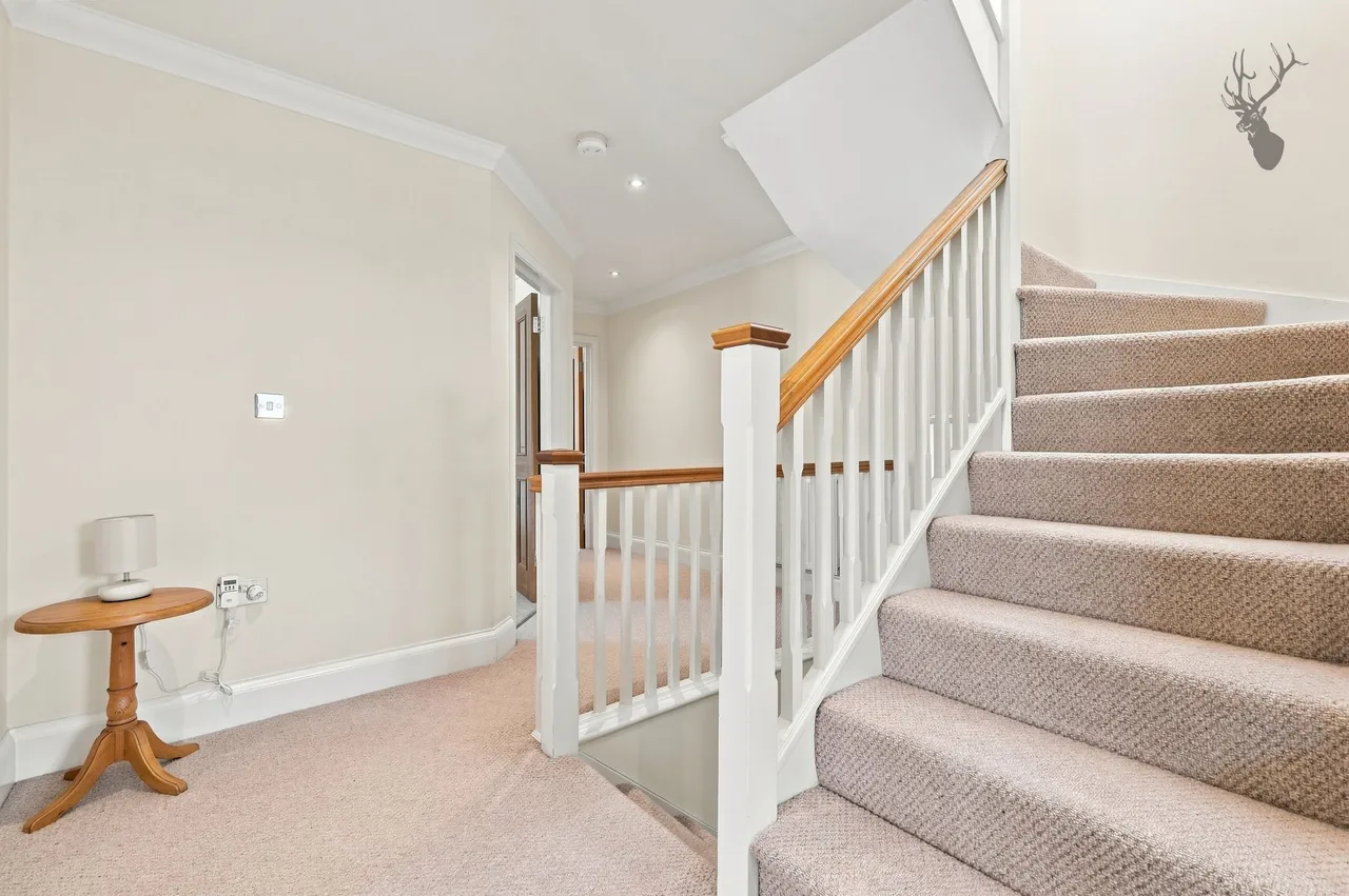 Morgan Crescent, Theydon Bois, CM16, photo 16