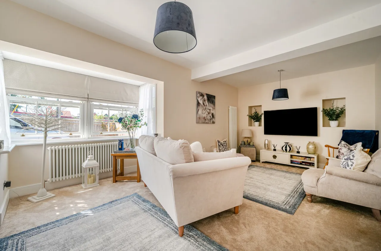 Newell Green, Warfield, Bracknell, Berkshire, RG42 6AB, photo 13