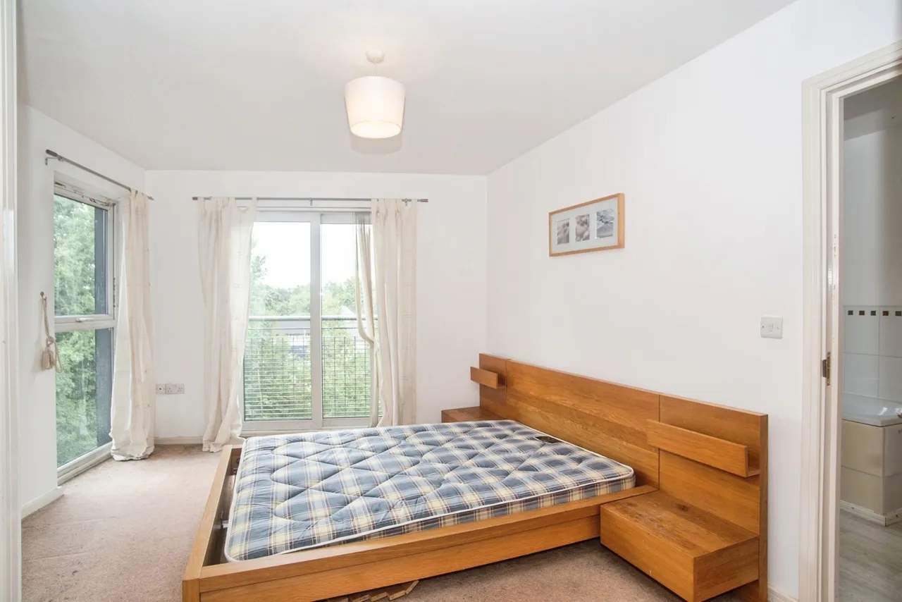 2 A The Waterfront, Manchester, Lancashire, M11, photo 6