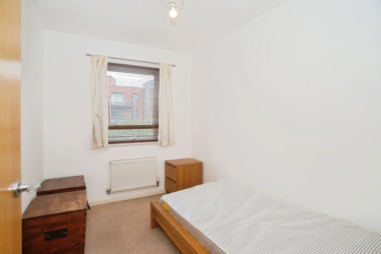 2 A The Waterfront, Manchester, Lancashire, M11, photo 3