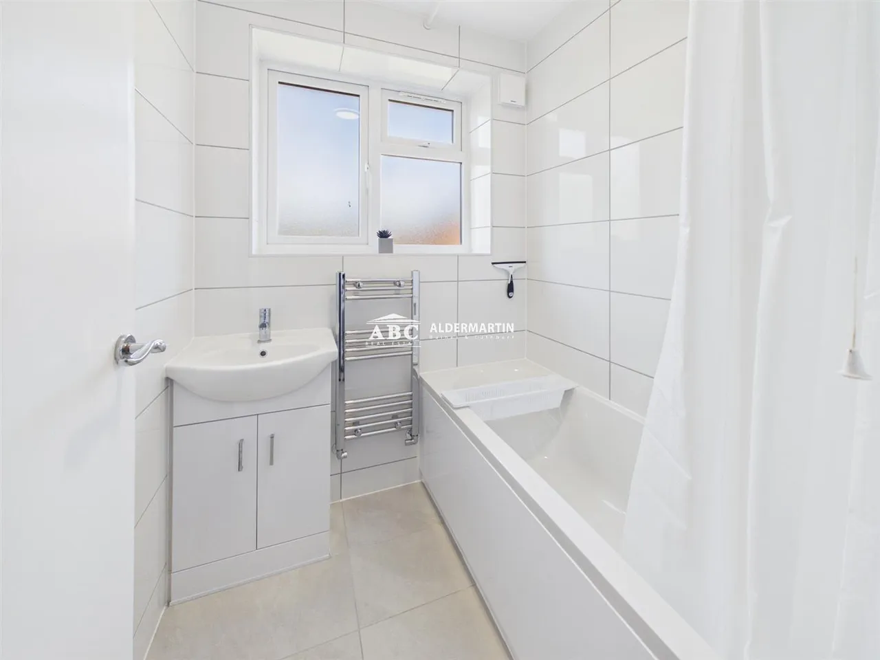 Twickenham Gardens, Harrow, photo 9