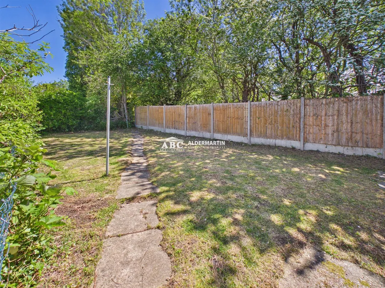 Twickenham Gardens, Harrow, photo 12