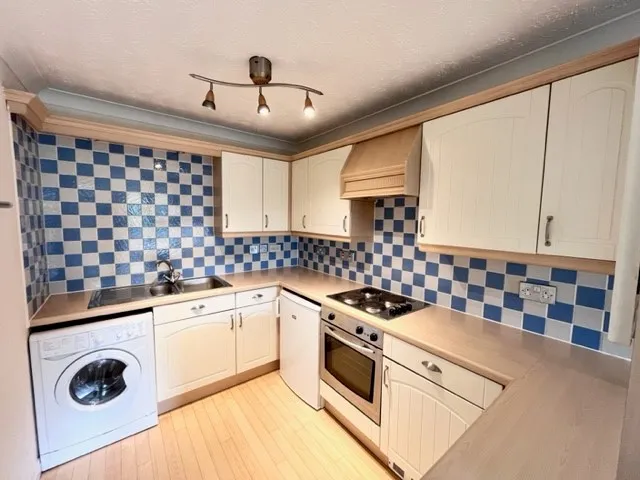 Blakemere Drive, Kingsmead, CW9, photo 2