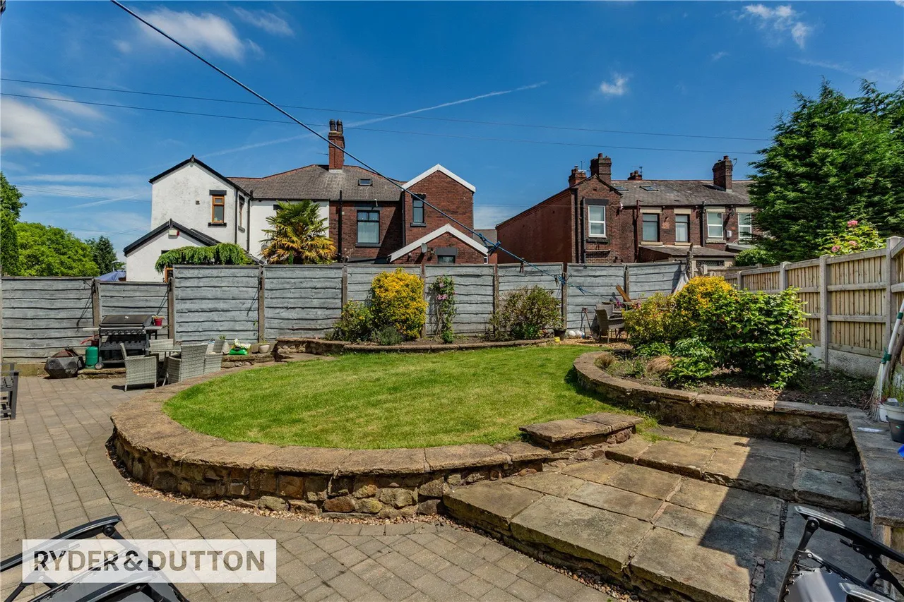 Manor Drive, Royton, OL2, photo 17