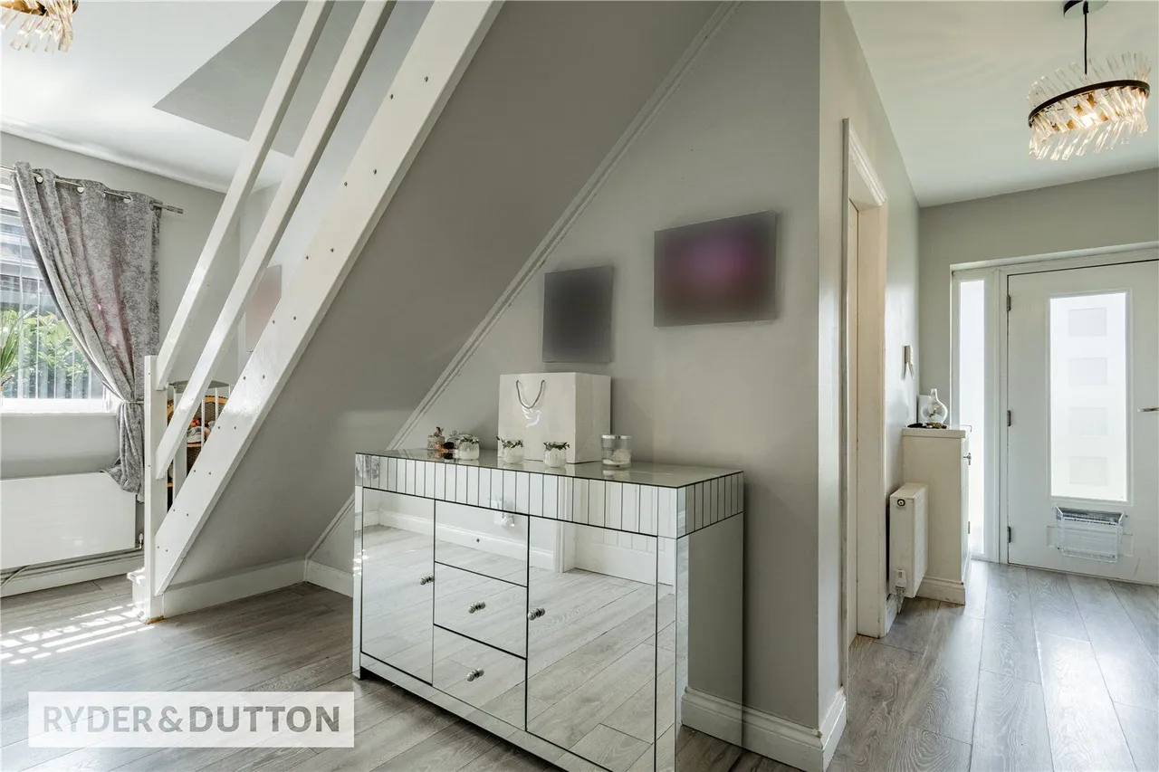 Manor Drive, Royton, OL2, photo 10
