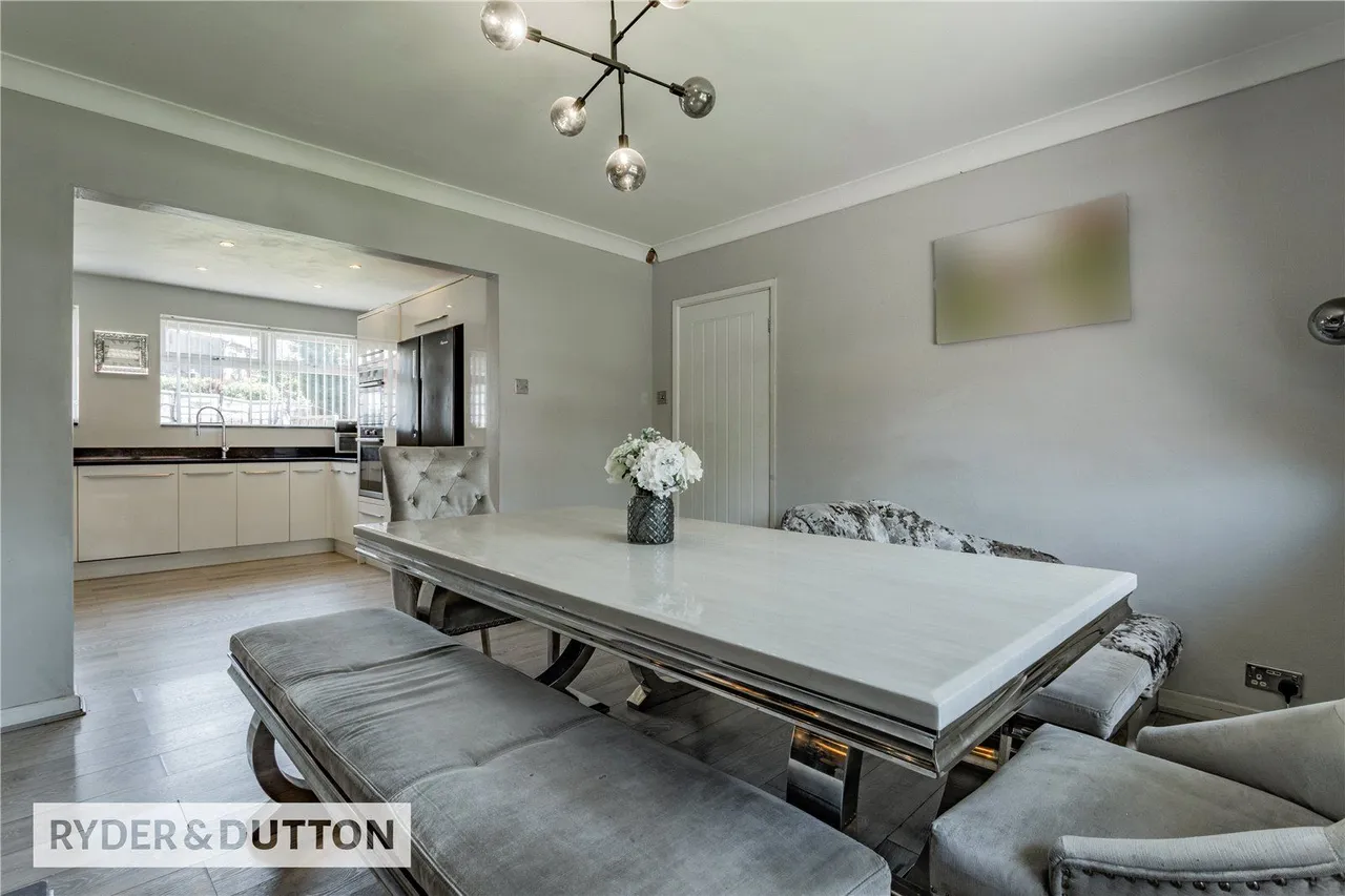 Manor Drive, Royton, OL2, photo 6