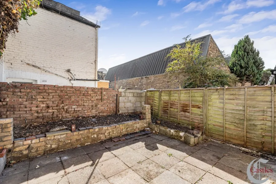 Park Avenue, Edmonton London, N18, photo 17