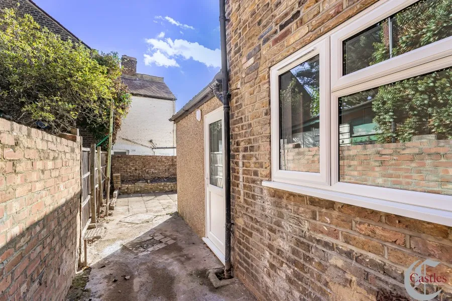 Park Avenue, Edmonton London, N18, photo 15