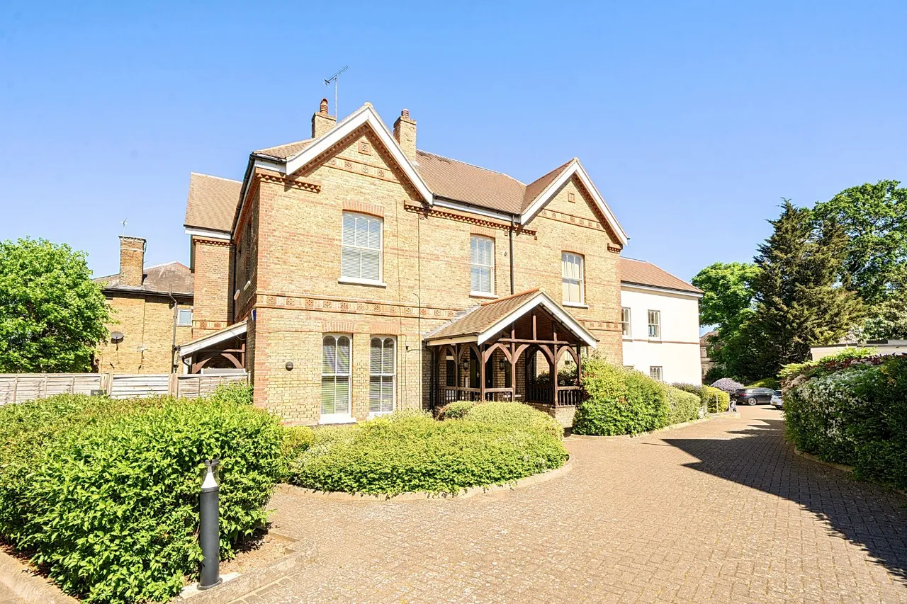 3 bed property for sale, Castlebar Park, Ealing, W5