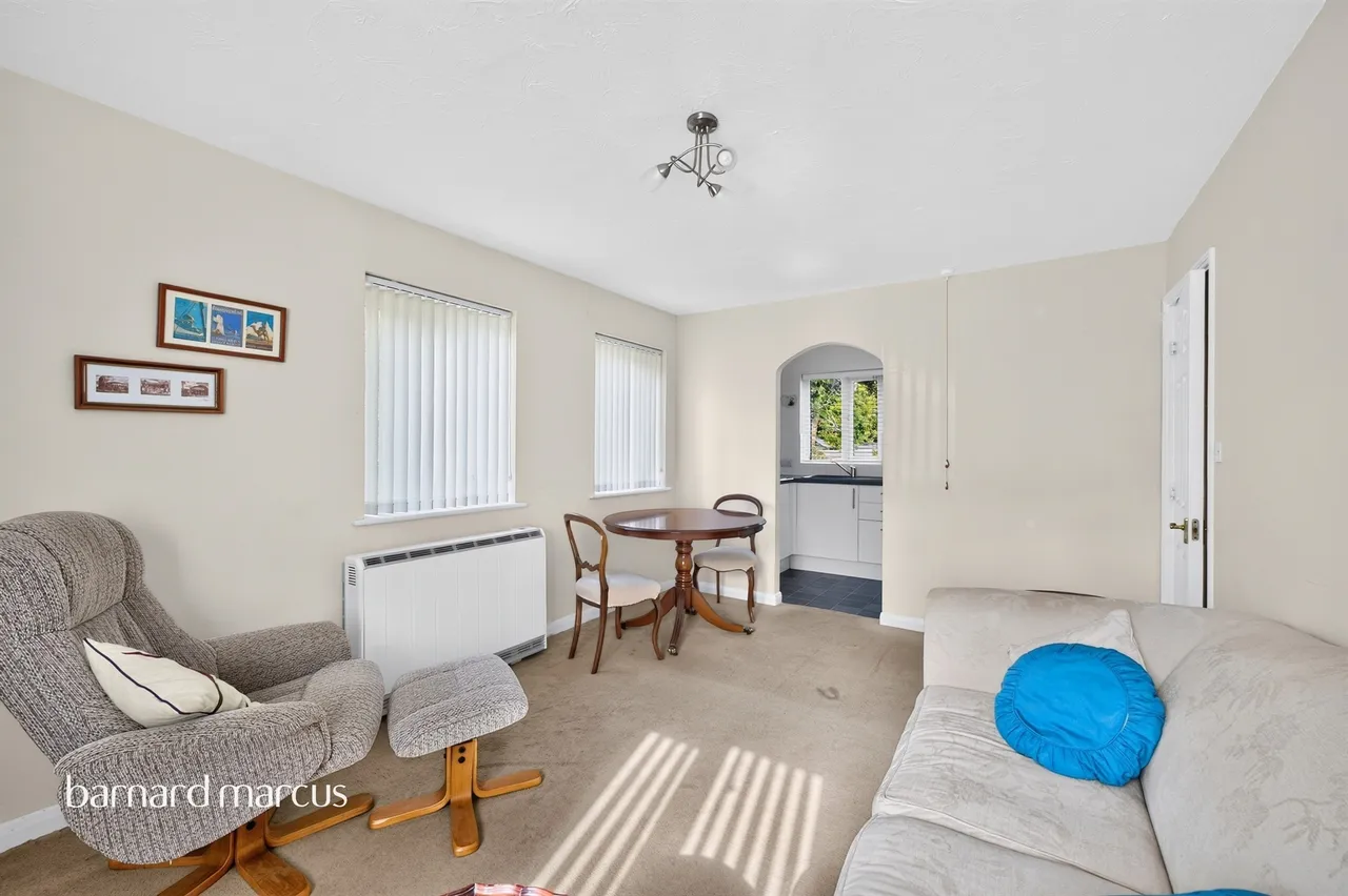 South Street, Dorking, RH4, photo 4