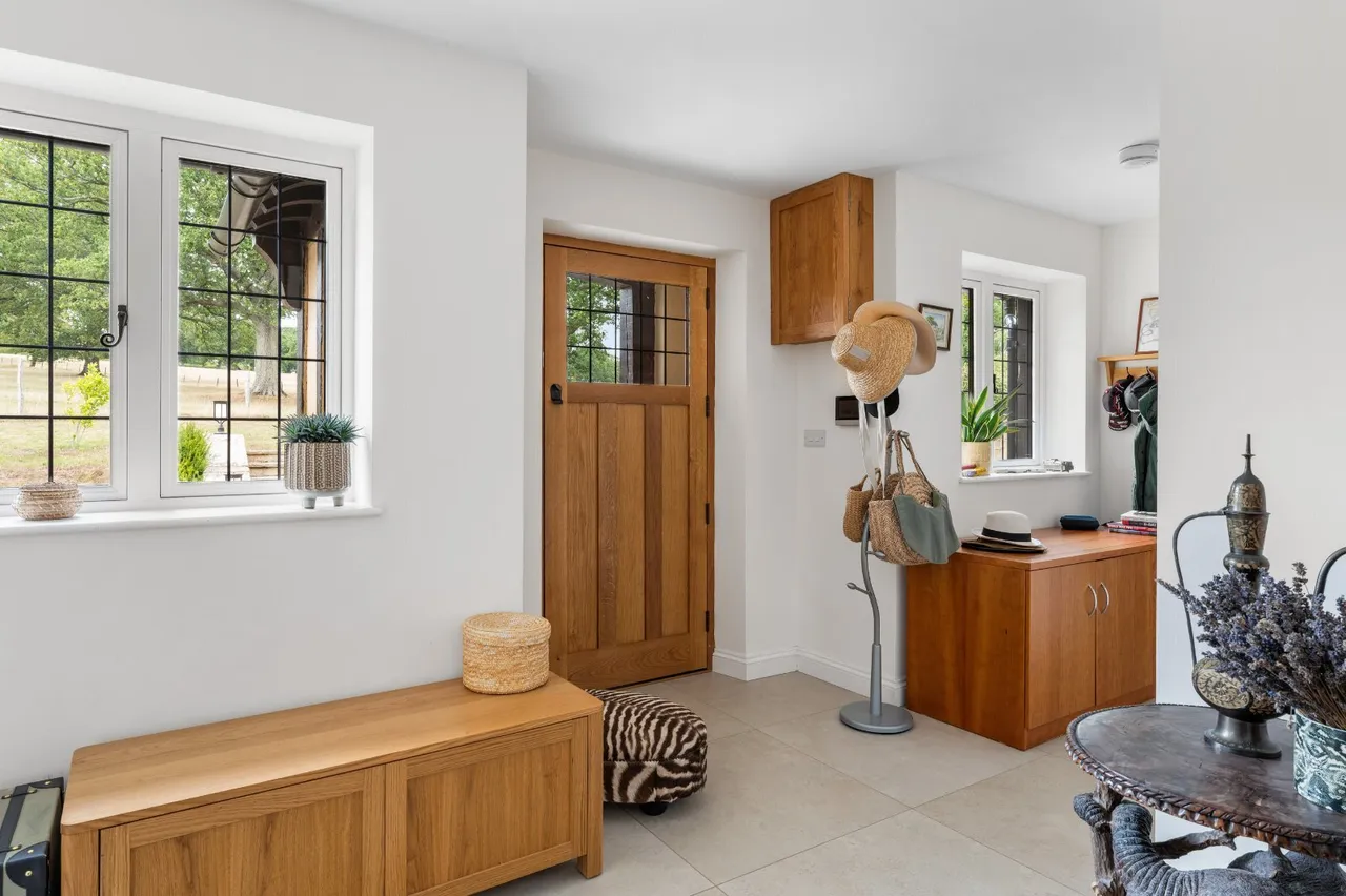 Broadhurst Manor Road, Horsted Keynes, RH17, photo 16