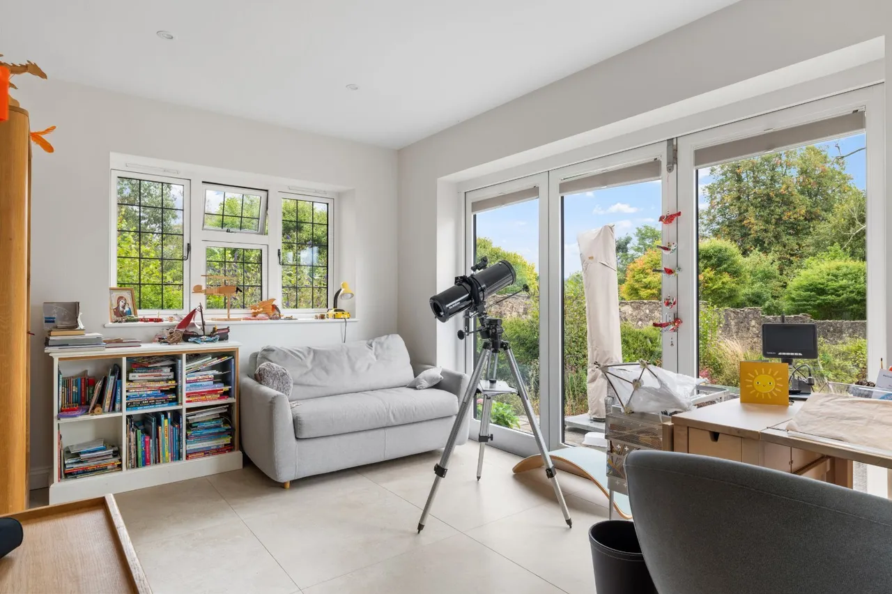 Broadhurst Manor Road, Horsted Keynes, RH17, photo 7