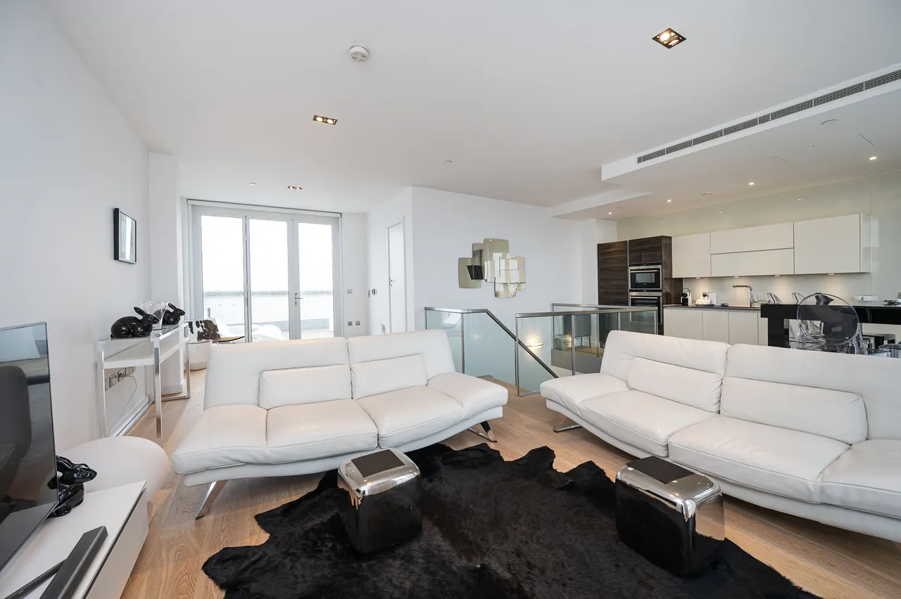 146 Avantgarde Tower, 1 Avantgarde Place, London, photo 12