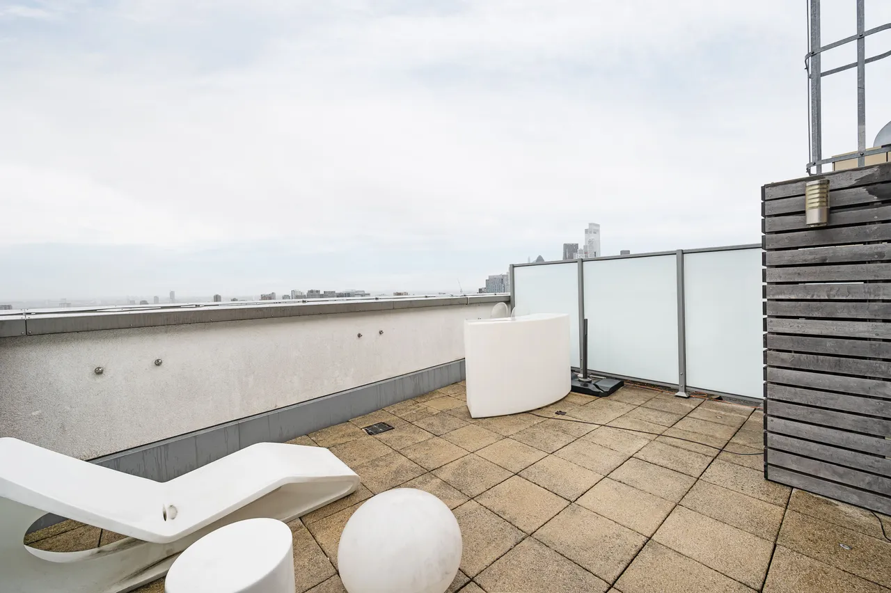 146 Avantgarde Tower, 1 Avantgarde Place, London, photo 3