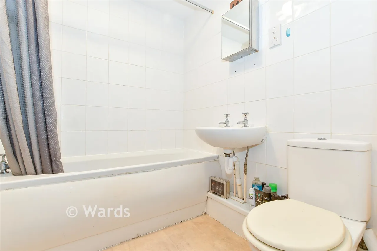 Oak Tree Close, Marden, TN12, photo 7