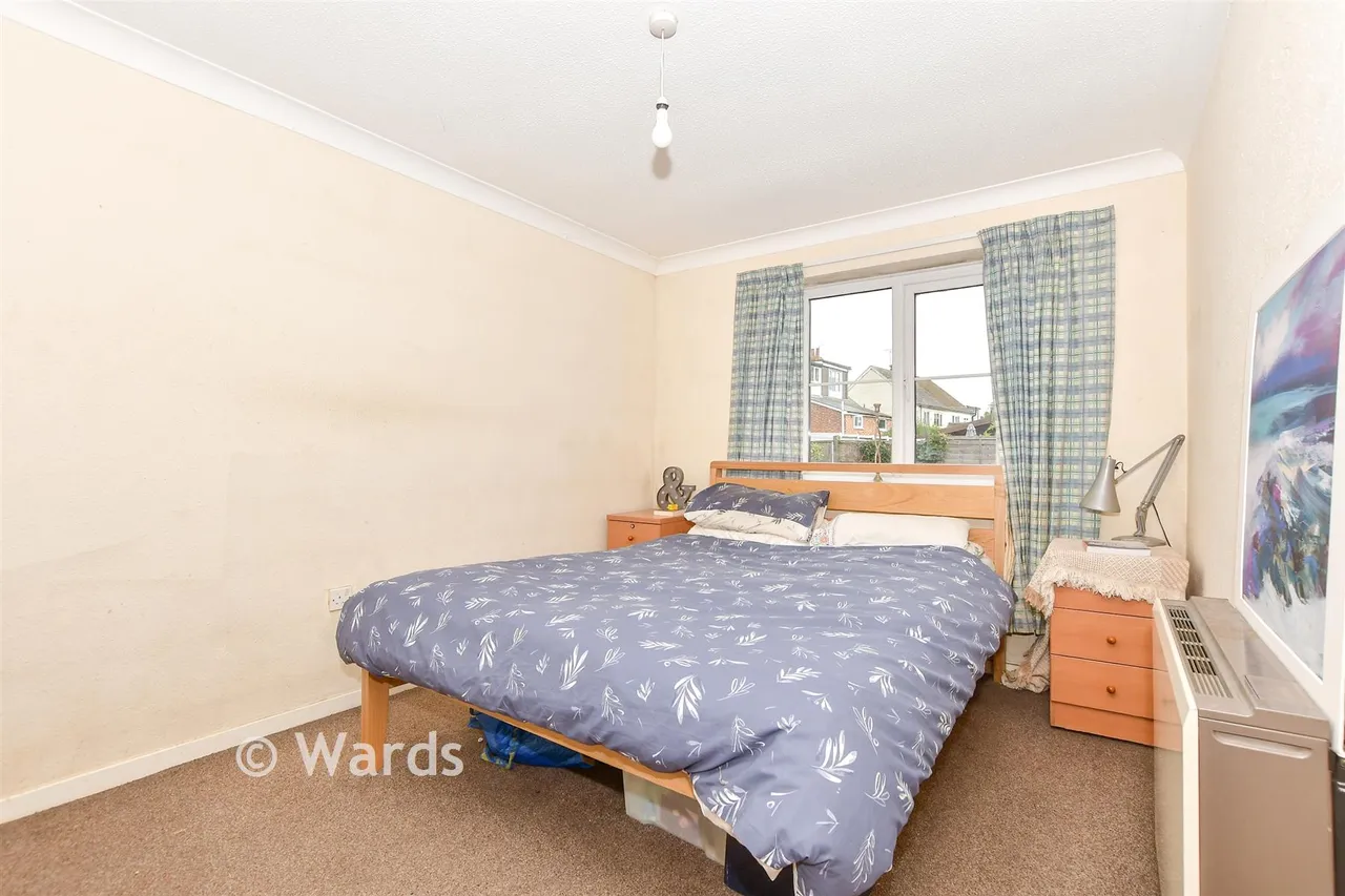 Oak Tree Close, Marden, TN12, photo 5