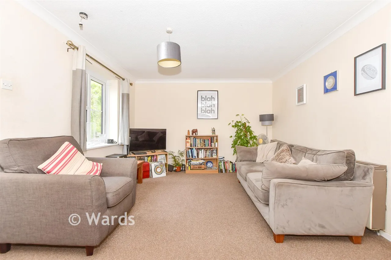 Oak Tree Close, Marden, TN12, photo 4