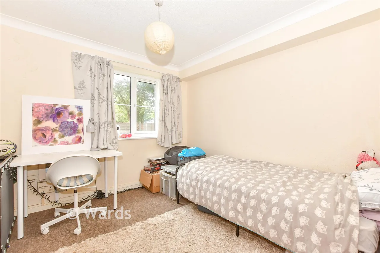 Oak Tree Close, Marden, TN12, photo 6