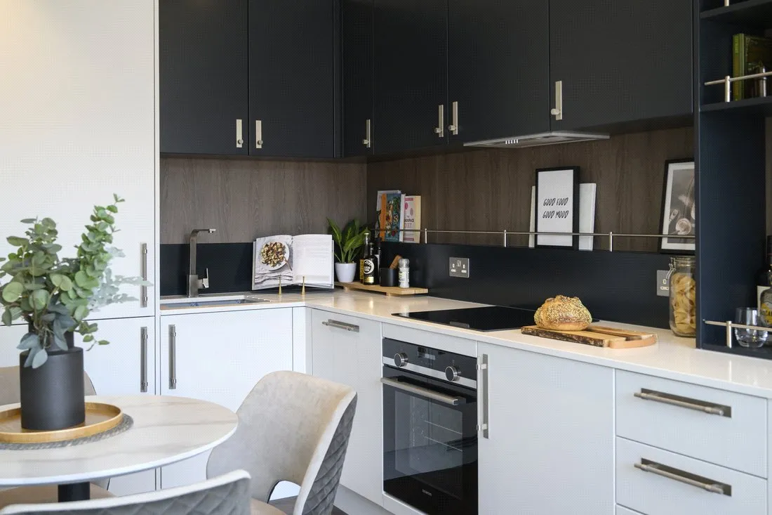 A.13.5 Eden Grove, Staines, TW18, photo 10