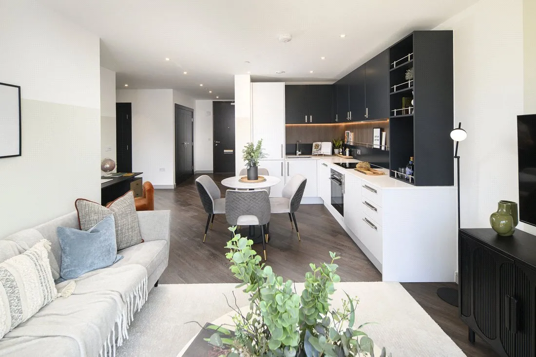 A.13.5 Eden Grove, Staines, TW18, photo 7