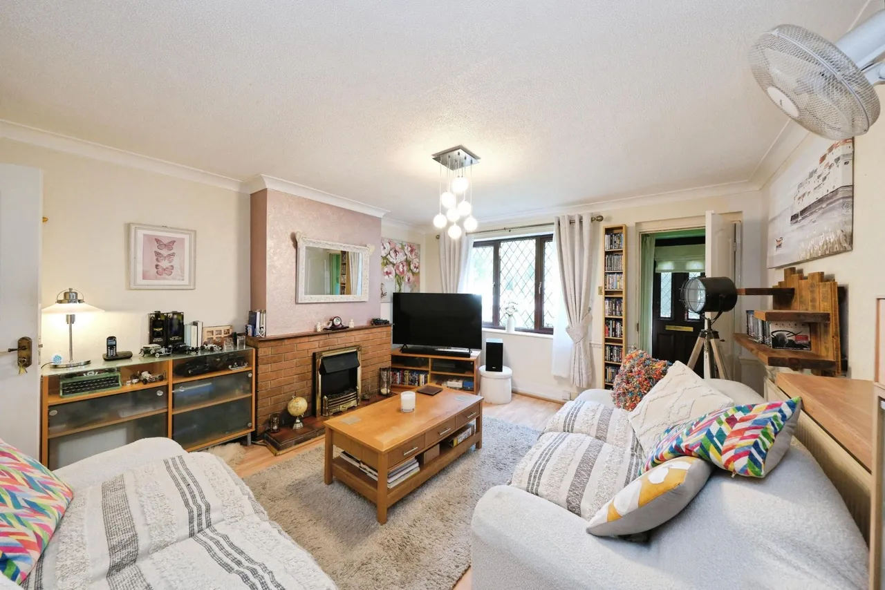 Hall Close, Mansfield, NG21, photo 3