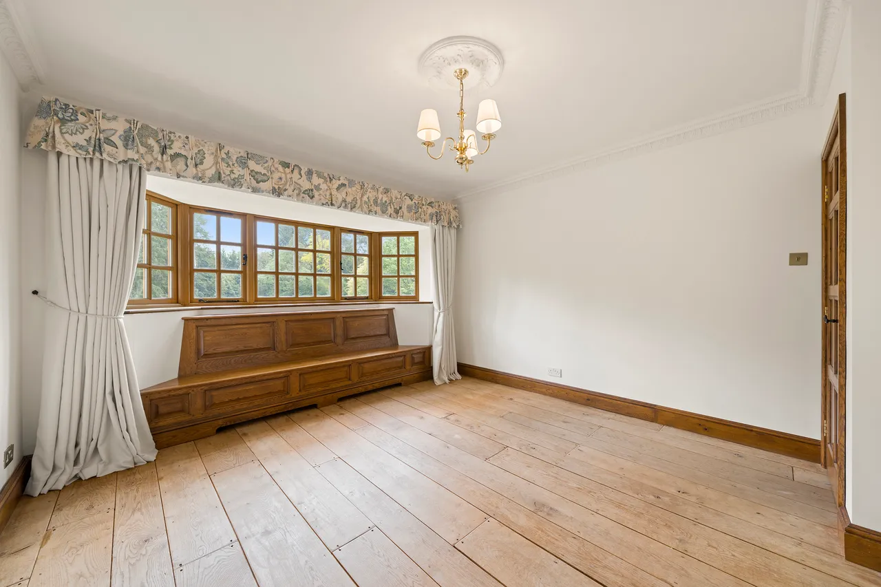 The Barton, Cobham, Surrey, photo 9
