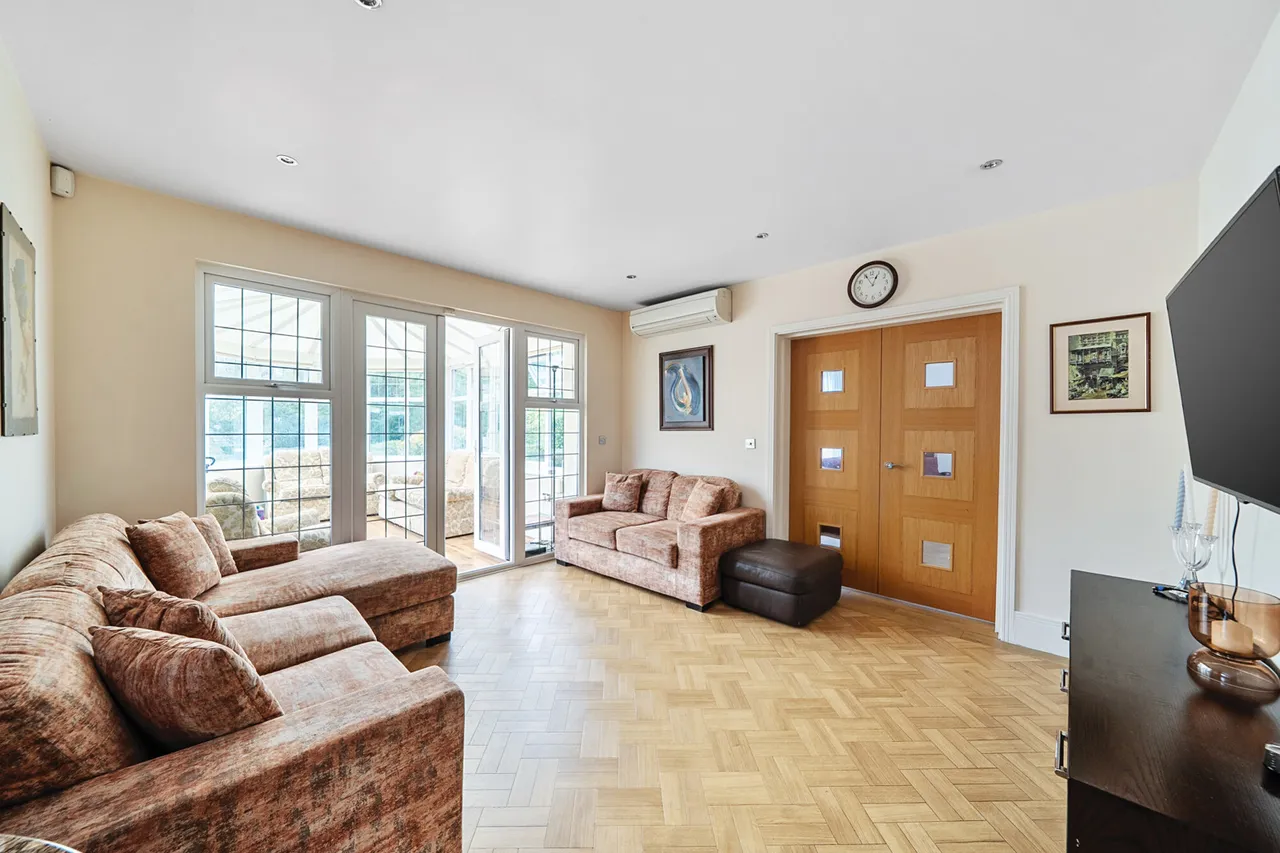 Cleopatra Close, Stanmore, HA7, photo 12