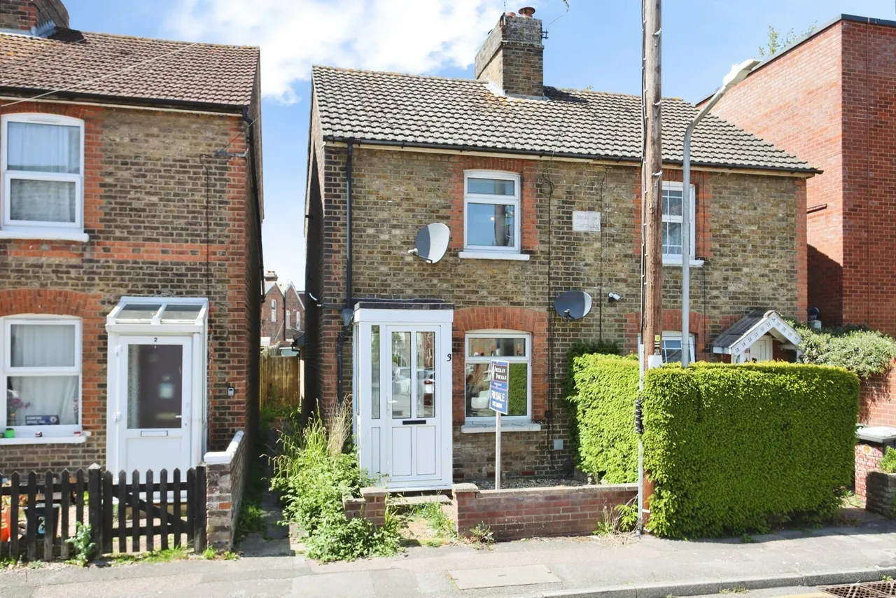 2 bed house for sale, Holford Street, Tonbridge, TN9
