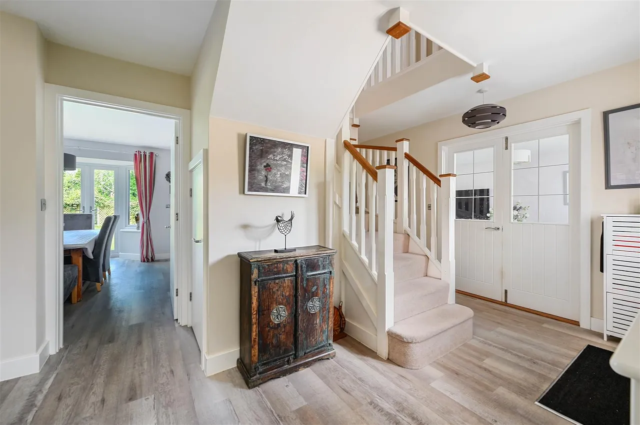 Woodlands Way, Hastings, photo 31