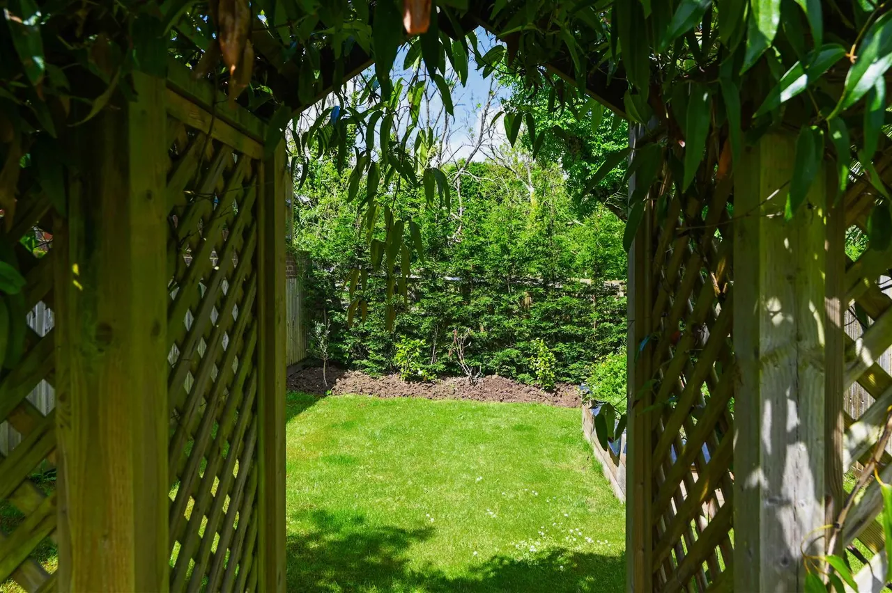 Woodlands Way, Hastings, photo 45