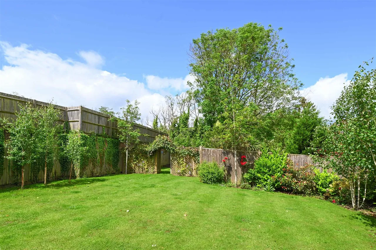 Woodlands Way, Hastings, photo 20