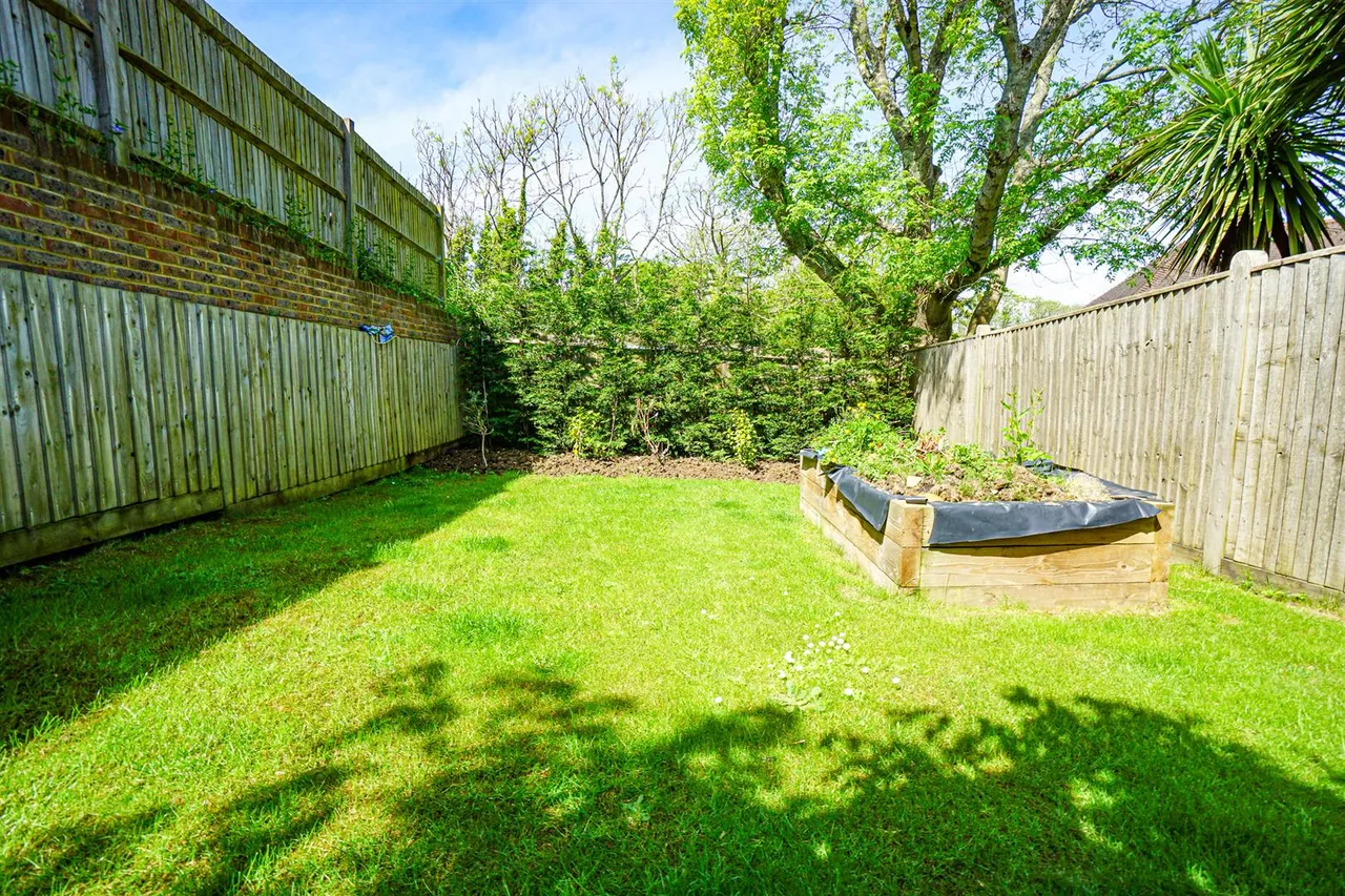 Woodlands Way, Hastings, photo 37