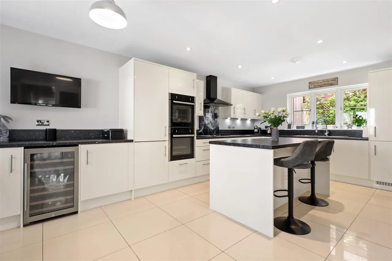 Woodlands Way, Hastings, photo 3