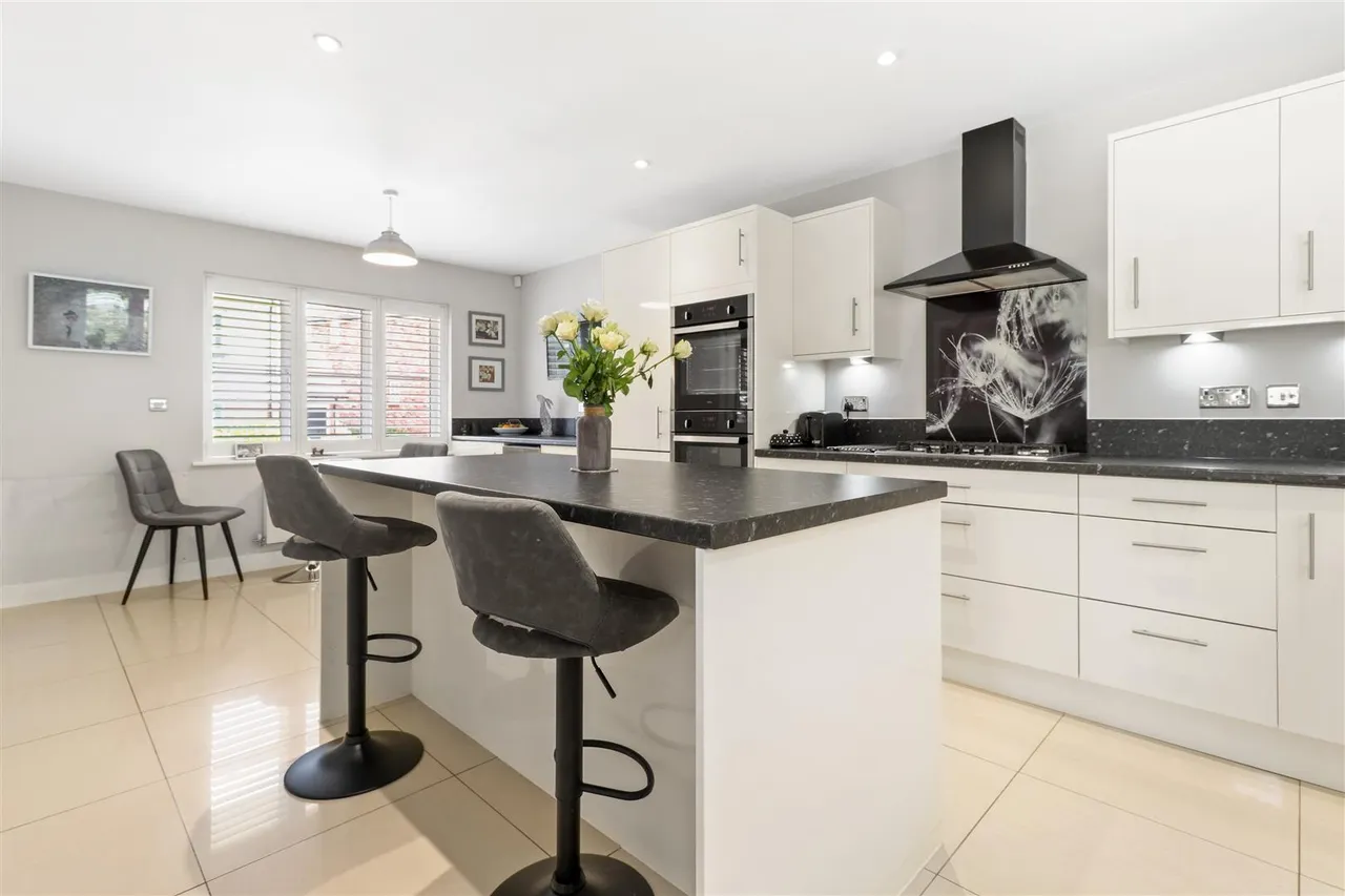Woodlands Way, Hastings, photo 25
