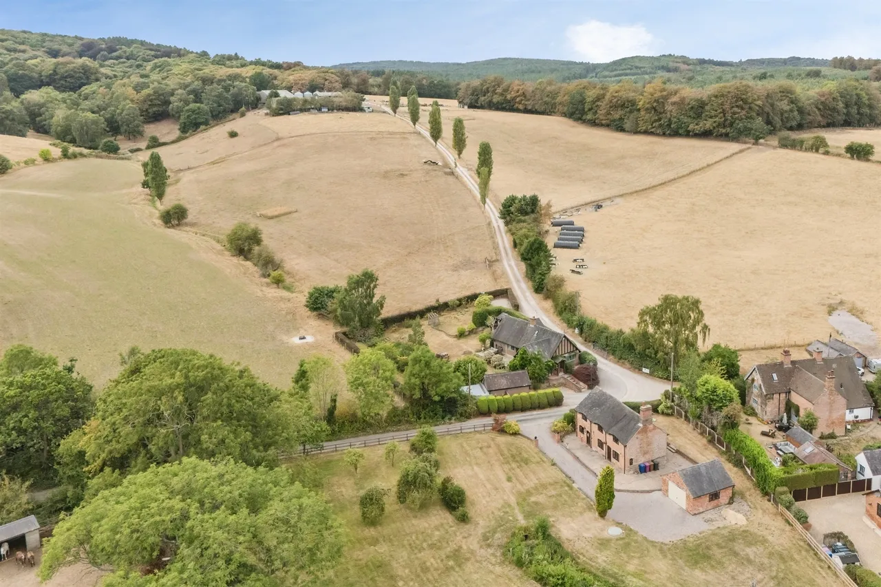 Horsey Lane, Upper Longdon, WS15, photo 2