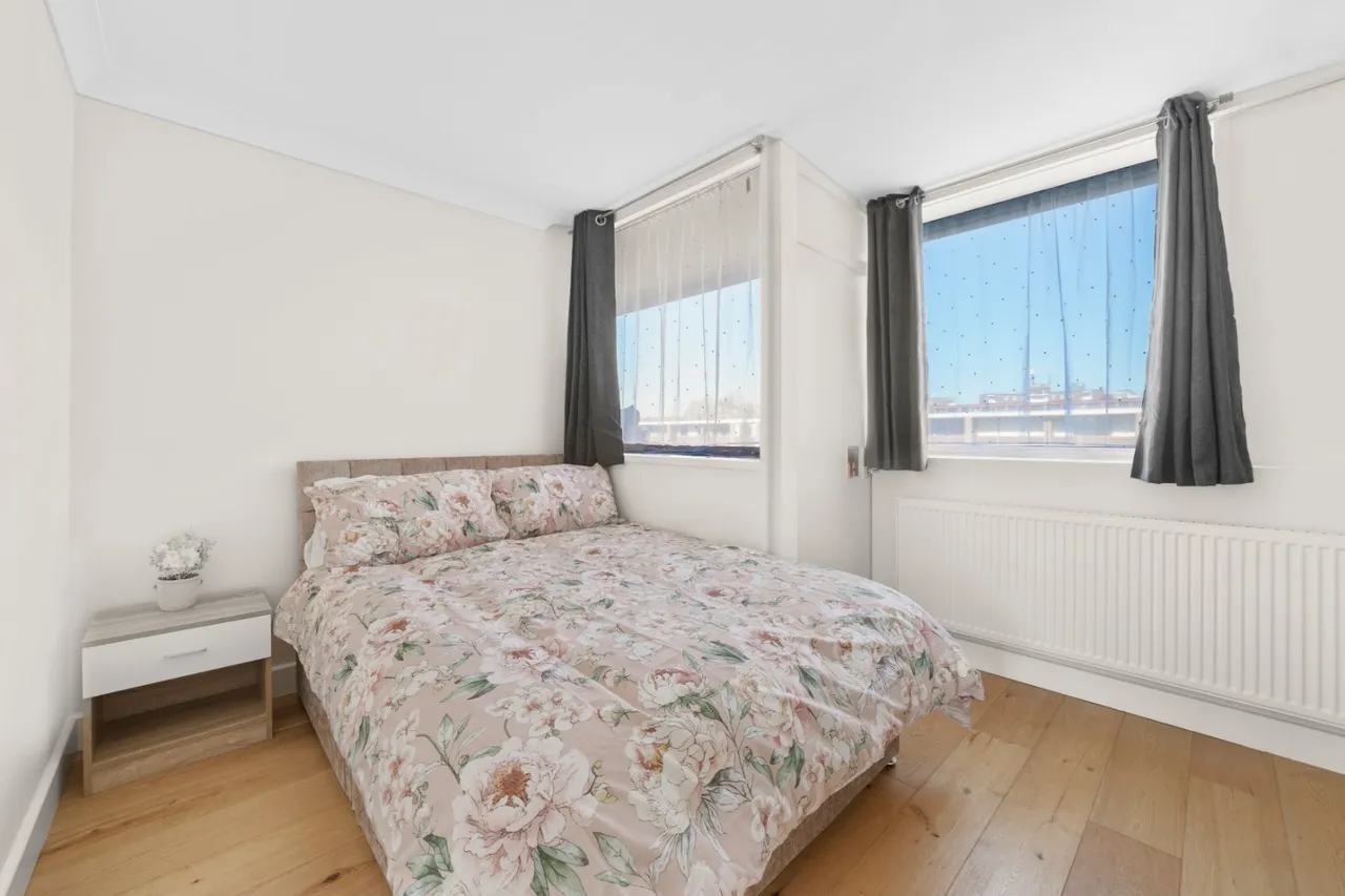 Bayer House, Golden Lane Estate, EC1Y, photo 7