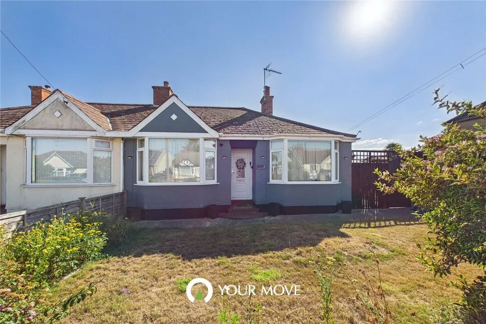 2 bed house for sale — Homefield Avenue, Lowestoft, Suffolk, NR33