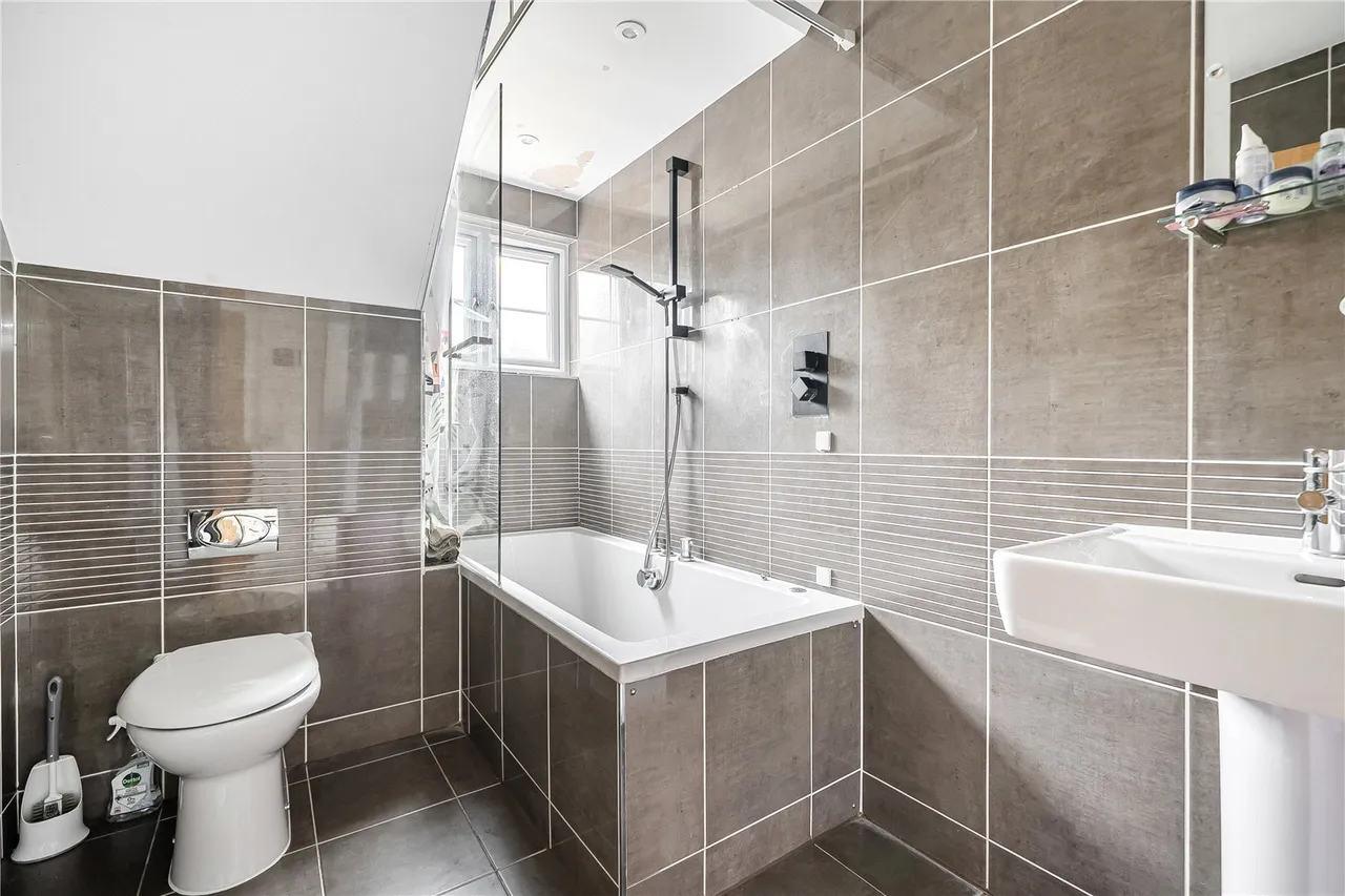 Alexander Close, Finchampstead, Wokingham, Berkshire, RG40 3GB, photo 17