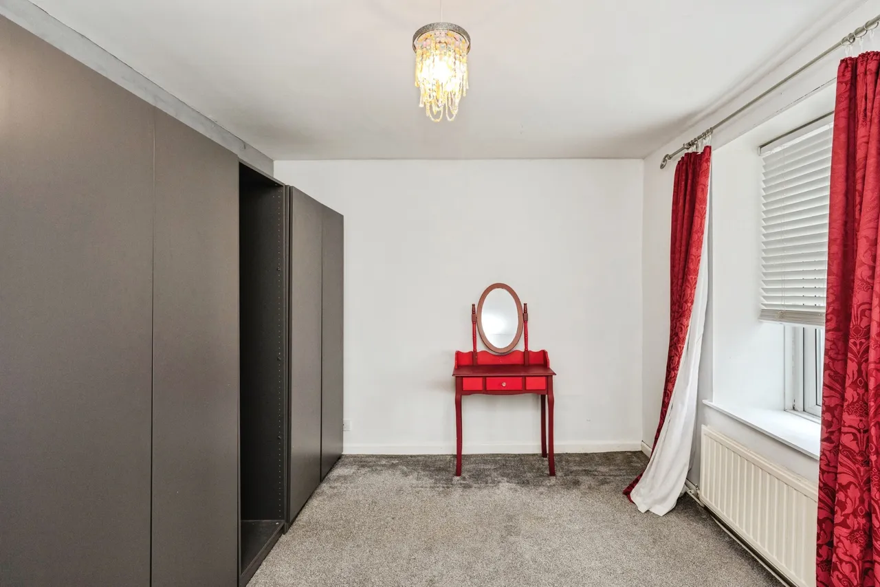 Dinas Street, Swansea, SA6, photo 11