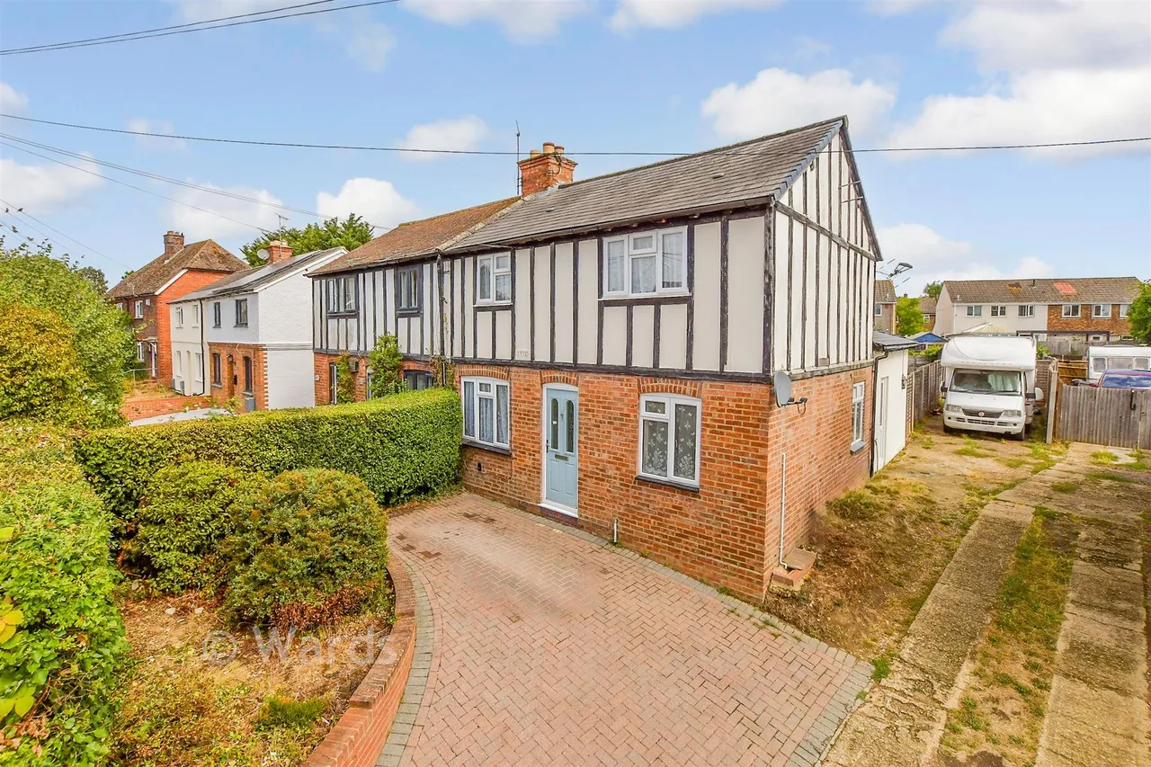 Carpenters Lane, Hadlow, TN11, photo 5