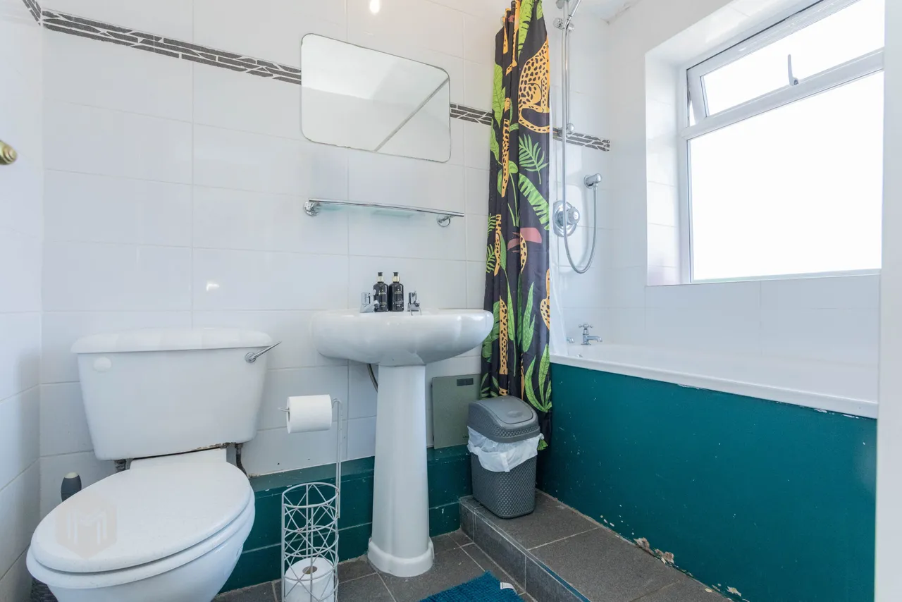 Dorchester Road, Swinton, Manchester, M27 5PX, photo 9