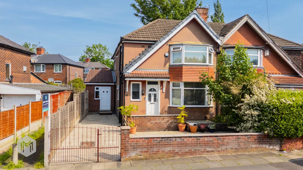 3 bed house for sale — Dorchester Road, Swinton, Manchester, M27 5PX