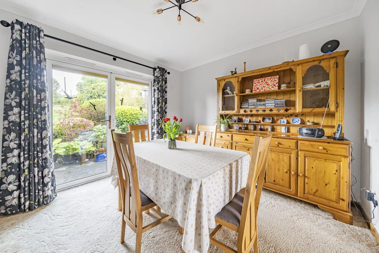 Foxup Alton Road, South Warnborough, Hook, RG29 1RP, photo 6