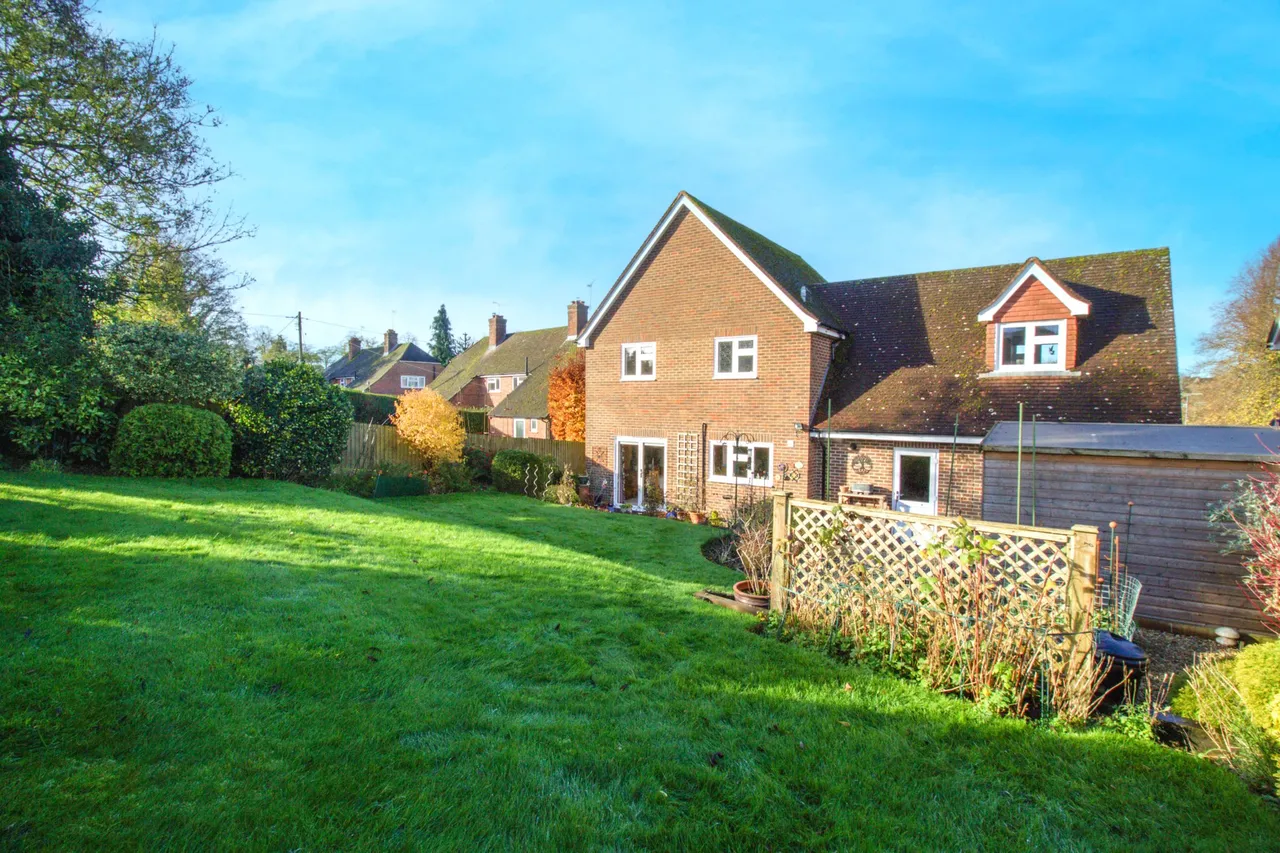 Foxup Alton Road, South Warnborough, Hook, RG29 1RP, photo 16