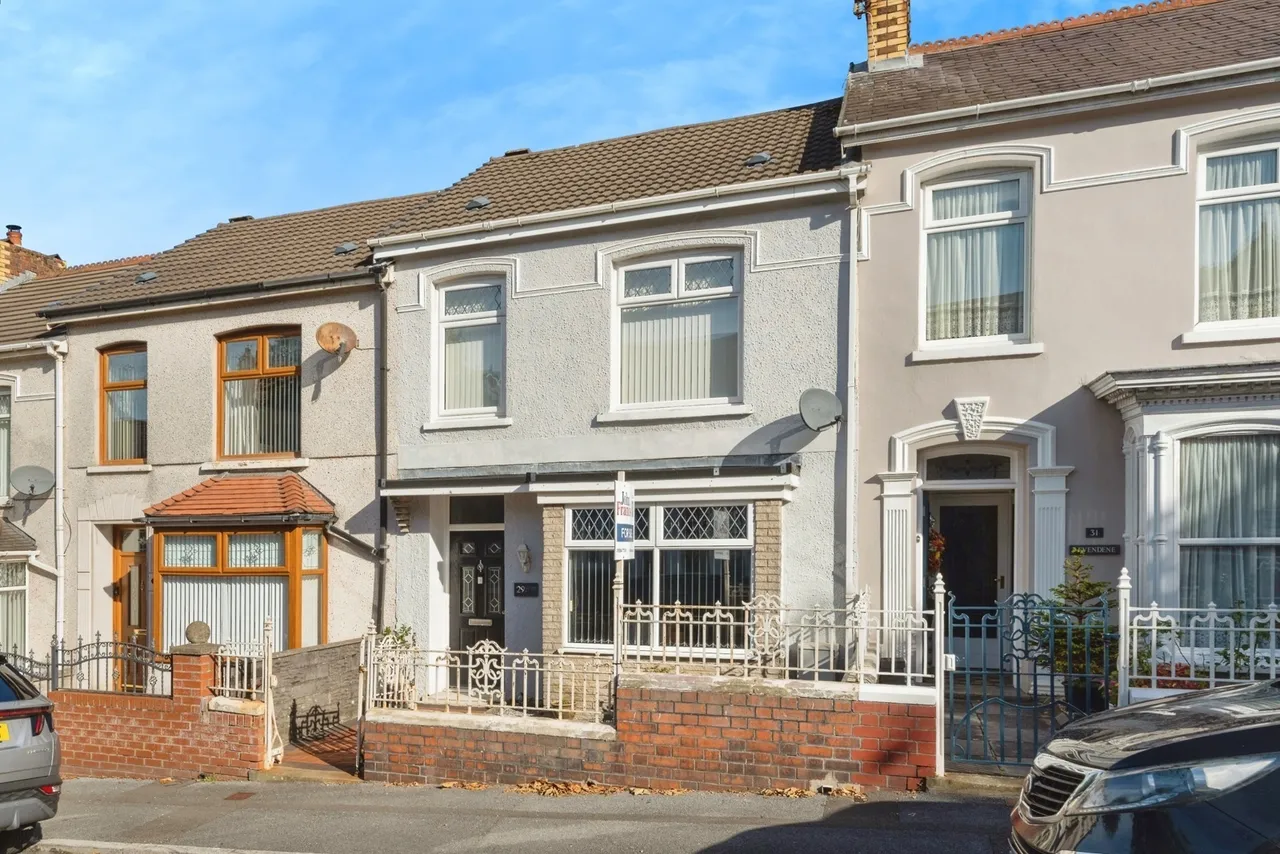 College Hill, Llanelli, SA15, photo 17