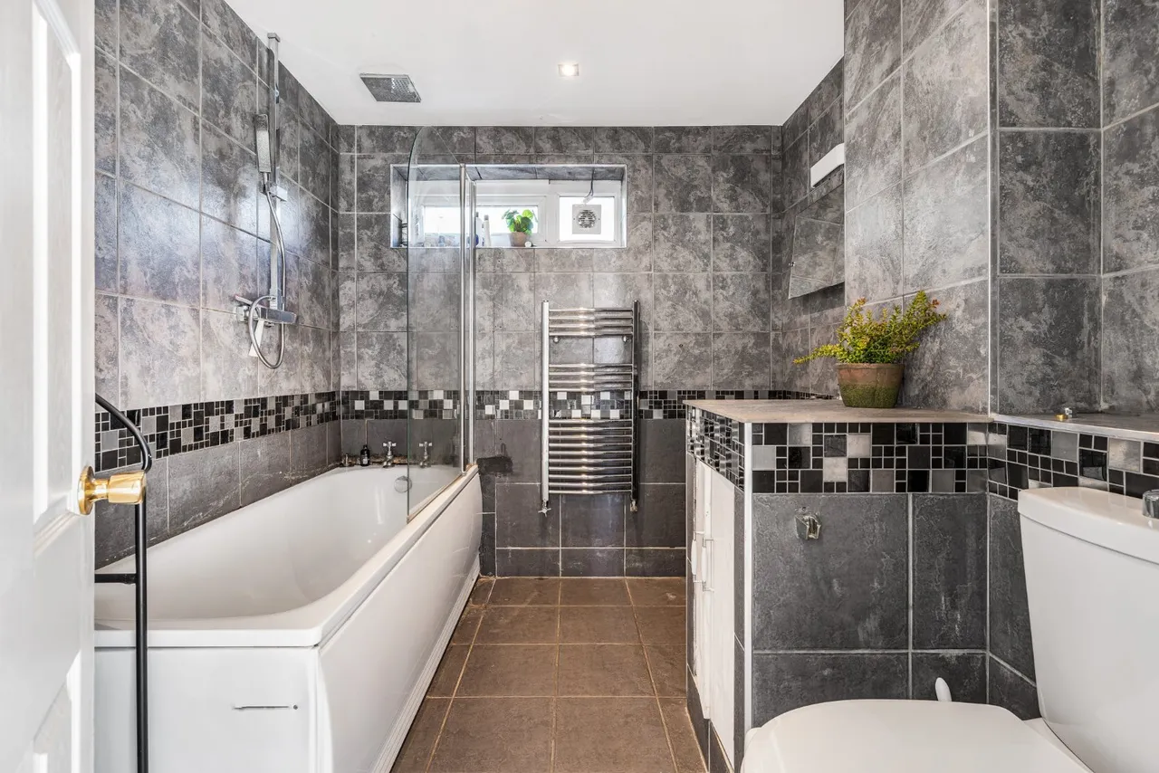 Lydney Close, Southfields, SW19, photo 6
