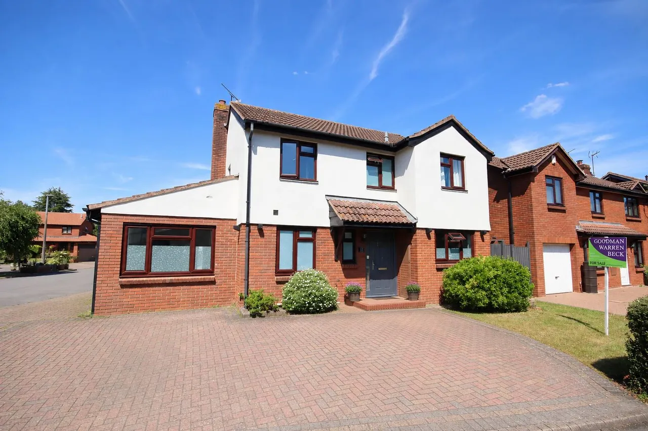 4 bed house for sale, Anglesey Mead, Chippenham