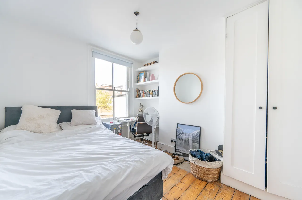 33 Greyhound Road, London, photo 11